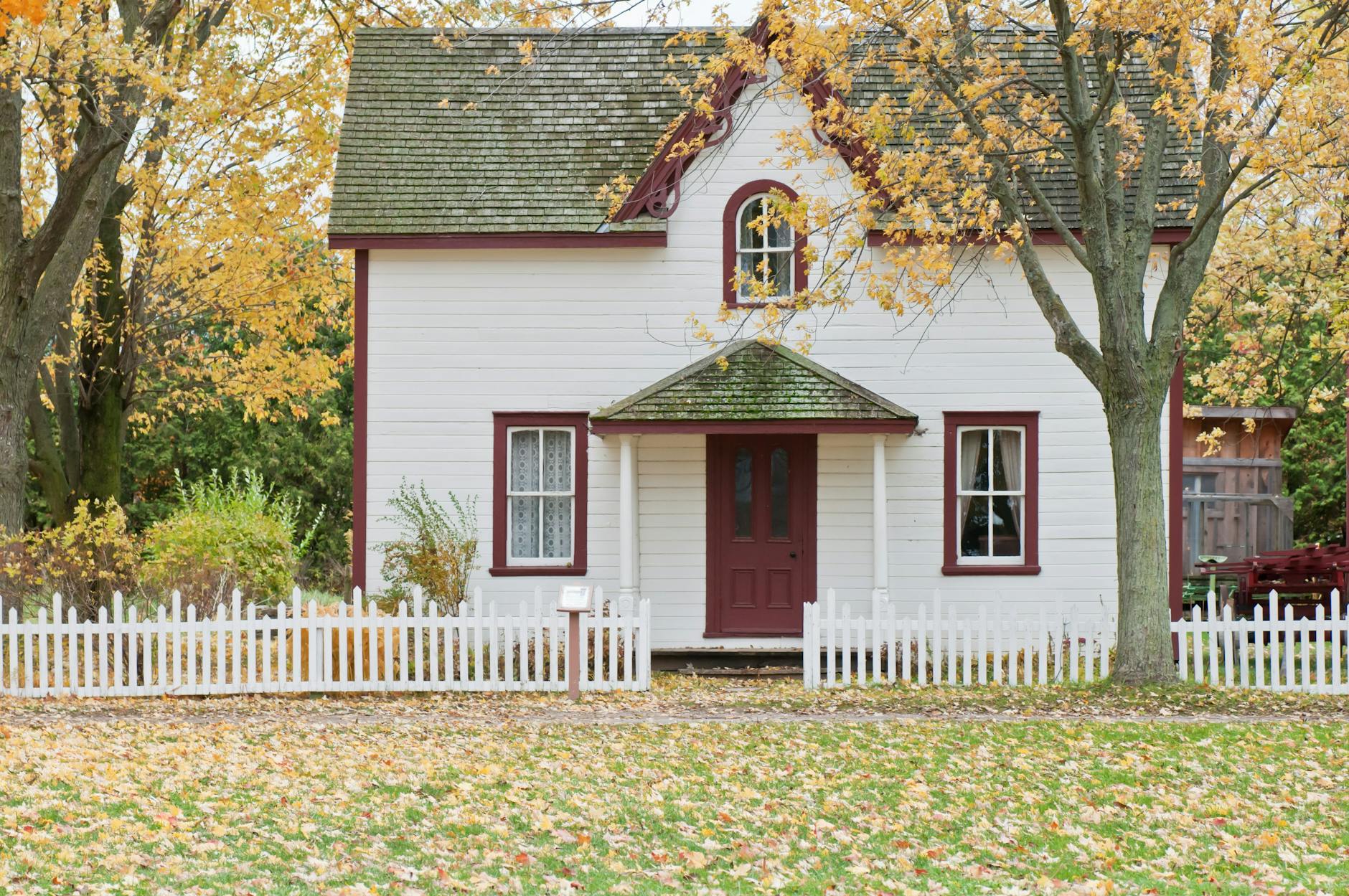 Fall into Planning: Get Your Outdoor Dreams Ready for Spring